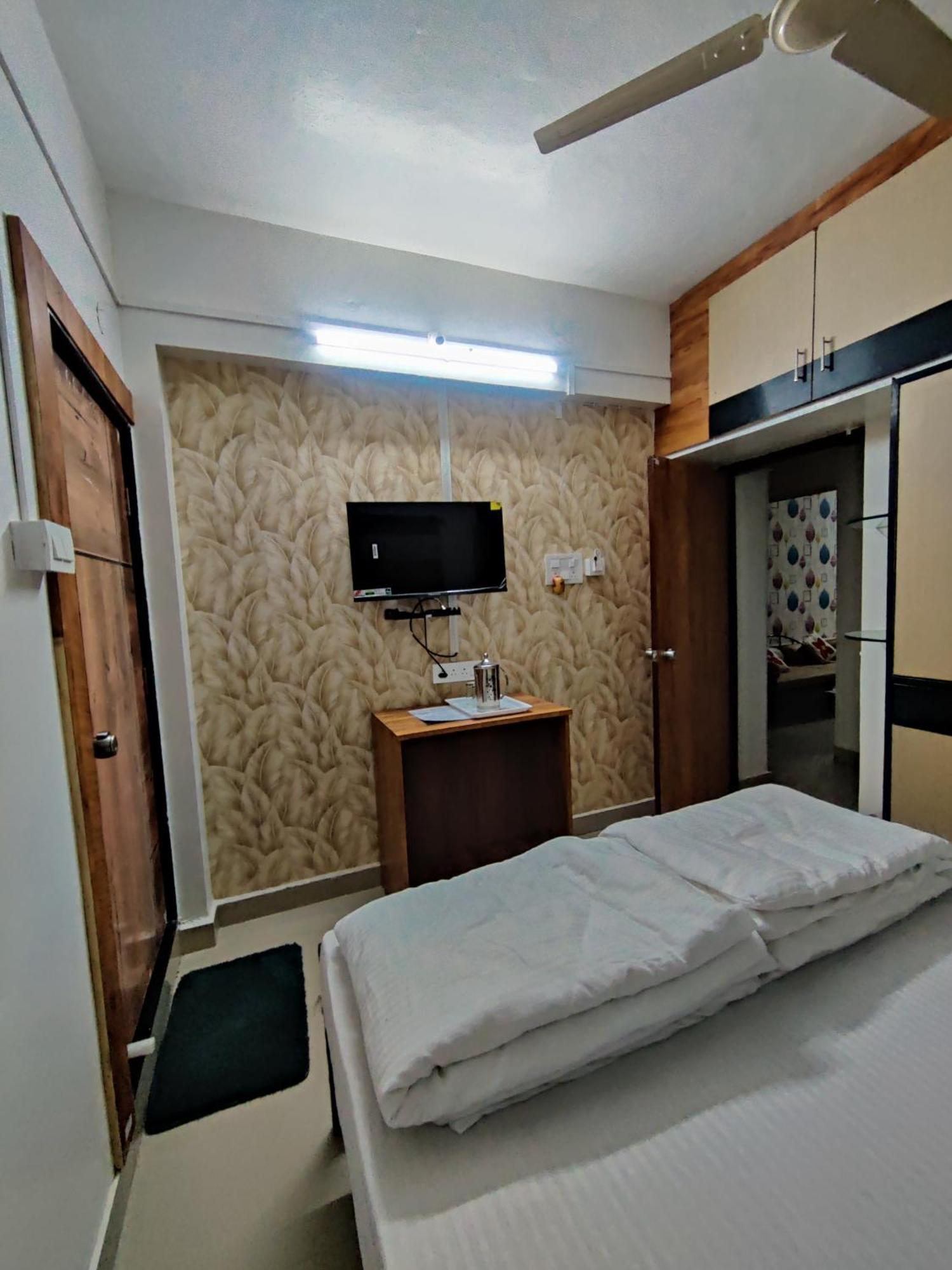 Gulmohar - By Mansi Service Apartment Наґпур Екстер'єр фото