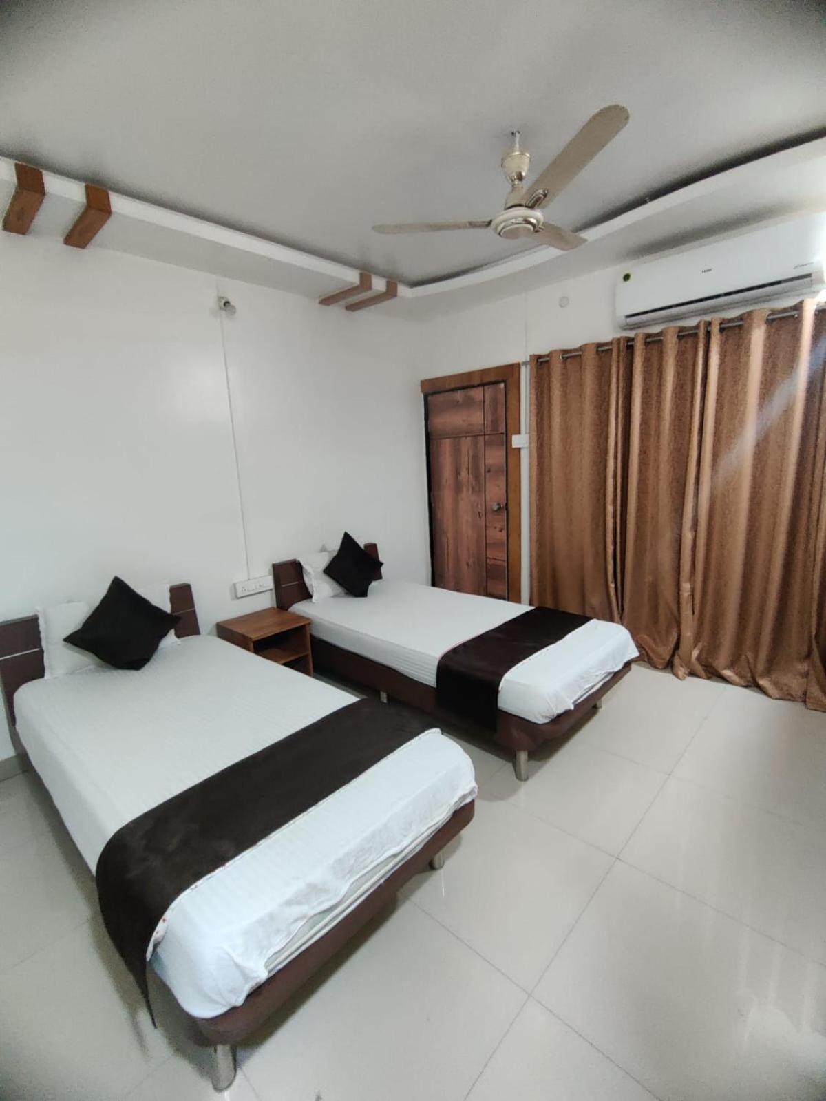 Gulmohar - By Mansi Service Apartment Наґпур Екстер'єр фото